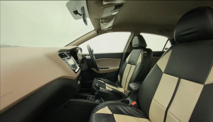 2017 Hyundai Elite i20 SPORTZ 1.2, Petrol, Manual, 43,456 km, Right Side Front Door Cabin