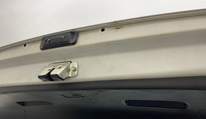 2017 Hyundai Elite i20 SPORTZ 1.2, Petrol, Manual, 43,456 km, Dicky (Boot door) - Slightly rusted