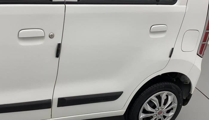 2017 Maruti Wagon R 1.0 VXI, Petrol, Manual, 83,972 km, Rear left door - Slight discoloration