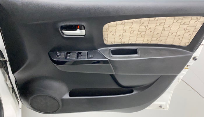 2017 Maruti Wagon R 1.0 VXI, Petrol, Manual, 83,972 km, Driver Side Door Panels Control