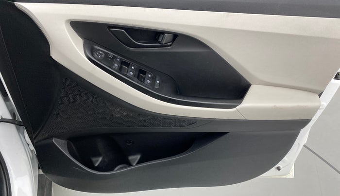 2022 Hyundai Creta EX 1.5 PETROL, Petrol, Manual, 19,131 km, Driver Side Door Panels Control