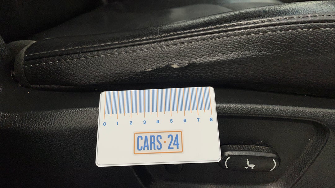 2016 Holden Captiva 7 Ltz (awd), Automatic, 66316 km, Seats Front RHS Tear