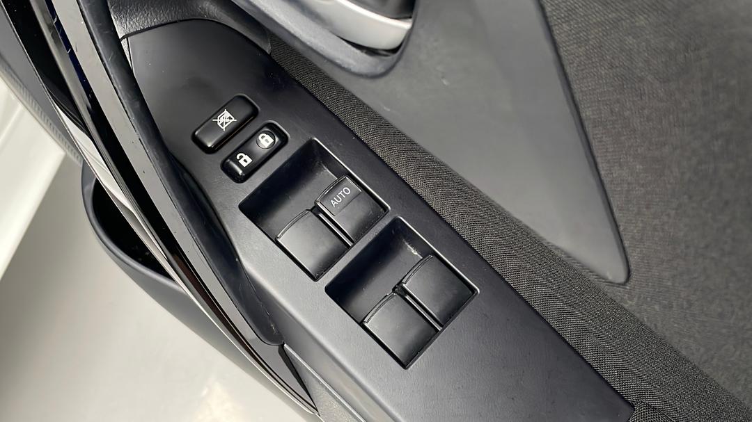 2016 Toyota Corolla Ascent, Automatic, 44429 km, Drivers Side Door Panel Controls