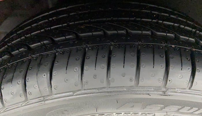 2018 Hyundai Verna 1.6 SX VTVT, Petrol, Manual, 36,382 km, Right Rear Tyre Tread