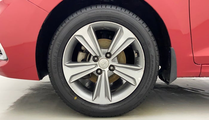 2018 Hyundai Verna 1.6 SX VTVT, Petrol, Manual, 36,382 km, Left Front Wheel