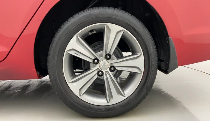 2018 Hyundai Verna 1.6 SX VTVT, Petrol, Manual, 36,382 km, Left Rear Wheel
