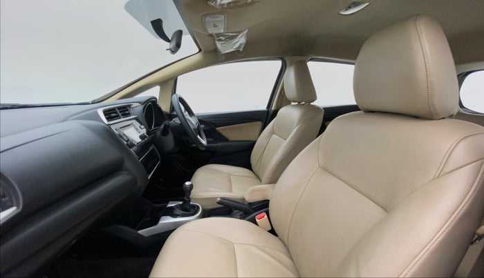 2018 Honda Jazz 1.2 V MT, Petrol, Manual, 51,643 km, Right Side Front Door Cabin