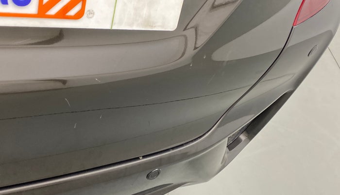 2018 Honda Jazz 1.2 V MT, Petrol, Manual, 51,643 km, Dicky (Boot door) - Minor scratches