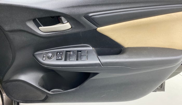 2018 Honda Jazz 1.2 V MT, Petrol, Manual, 51,643 km, Driver Side Door Panels Control