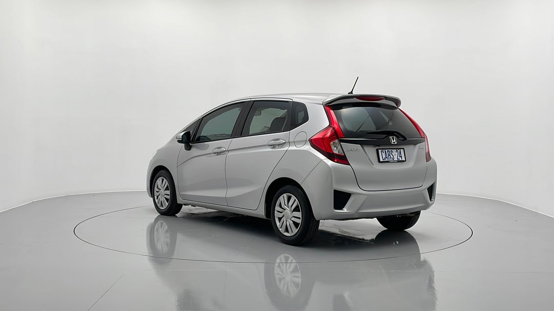 Left Back Diagonal (45- Degree) View