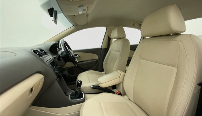 2014 Volkswagen Vento HIGHLINE PETROL, Petrol, Manual, 49,637 km, Right Side Front Door Cabin