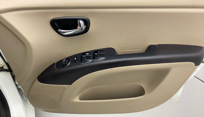 2012 Hyundai i10 MAGNA 1.2, Petrol, Manual, 52,347 km, Driver Side Door Panels Control