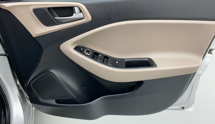 2018 Hyundai Elite i20 ASTA 1.2 (O), Petrol, Manual, 26,694 km, Driver Side Door Panels Control