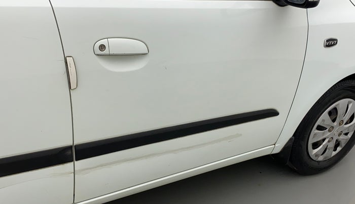 2012 Hyundai i10 MAGNA 1.2, Petrol, Manual, 68,932 km, Driver-side door - Minor scratches