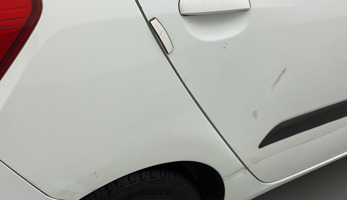 2012 Hyundai i10 MAGNA 1.2, Petrol, Manual, 68,932 km, Right quarter panel - Minor scratches