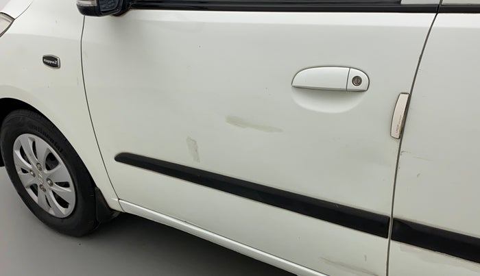 2012 Hyundai i10 MAGNA 1.2, Petrol, Manual, 68,932 km, Front passenger door - Minor scratches