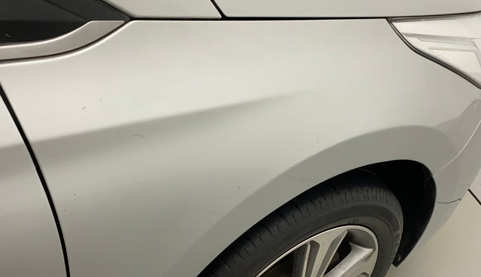 2017 Hyundai Verna 1.6 VTVT SX (O) AT, Petrol, Automatic, 70,680 km, Right fender - Paint has minor damage