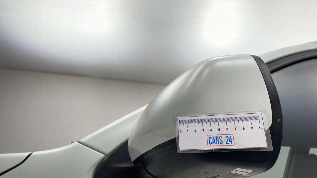 Side Mirrors Housing LHS Scratch