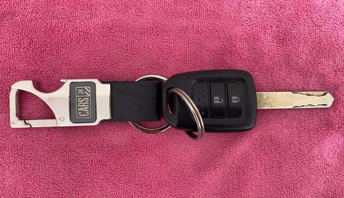 2017 Honda Jazz 1.2 V MT, Petrol, Manual, 17,098 km, Key Close Up