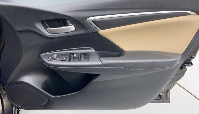 2017 Honda Jazz 1.2 V MT, Petrol, Manual, 17,098 km, Driver Side Door Panels Control
