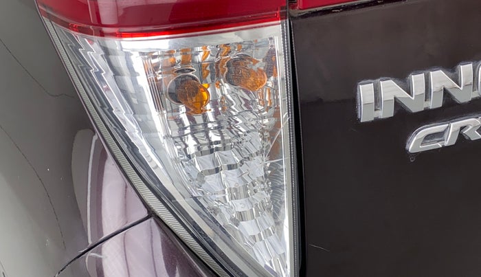 2018 Toyota Innova Crysta 2.8 ZX AT 7 STR, Diesel, Automatic, 40,703 km, Left tail light - Minor damage