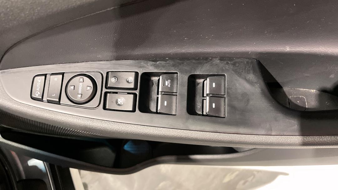 2020 Hyundai Tucson Elite (2WD), Automatic, 73011 km, Drivers Side Door Panel Controls