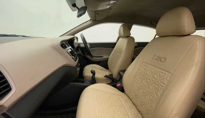 2019 Hyundai Elite i20 SPORTZ PLUS 1.2, Petrol, Manual, 90,453 km, Right Side Front Door Cabin