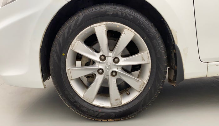 2013 Hyundai Verna FLUIDIC 1.6 CRDI SX, Diesel, Manual, 1,43,268 km, Left Front Wheel