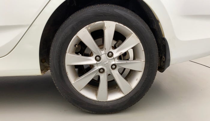 2013 Hyundai Verna FLUIDIC 1.6 CRDI SX, Diesel, Manual, 1,43,268 km, Left Rear Wheel