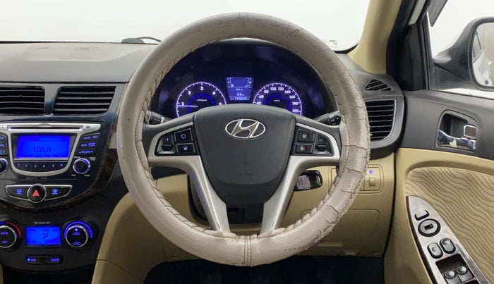2013 Hyundai Verna FLUIDIC 1.6 CRDI SX, Diesel, Manual, 1,43,268 km, Steering Wheel Close Up