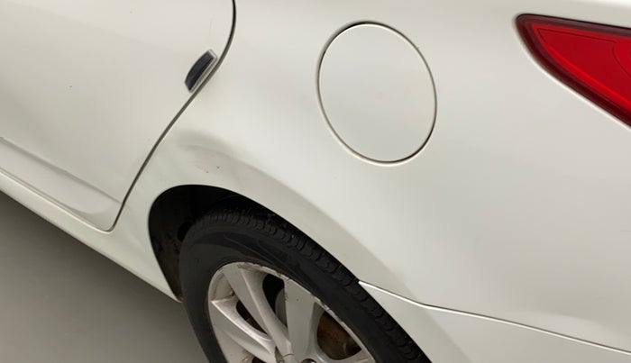 2013 Hyundai Verna FLUIDIC 1.6 CRDI SX, Diesel, Manual, 1,43,268 km, Left quarter panel - Slightly dented