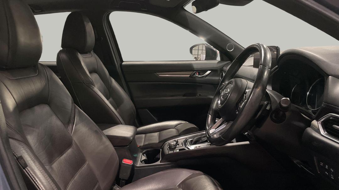 2021 Mazda CX-5 Akera Turbo (AWD), Automatic, 29162 km, Right Side Front Door Cabin View