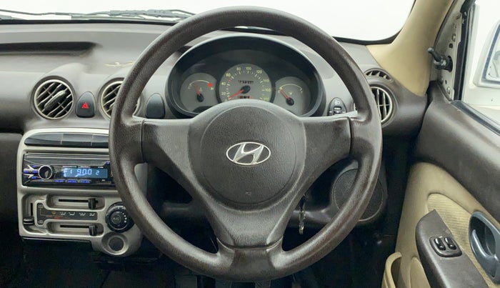 2014 Hyundai Santro Xing GL PLUS, Petrol, Manual, 62,324 km, Steering Wheel Close Up
