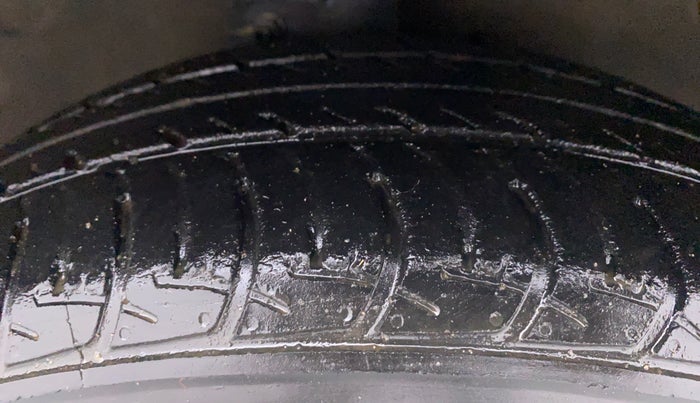 2018 Maruti Celerio ZXI D, Petrol, Manual, 57,789 km, Right Front Tyre Tread
