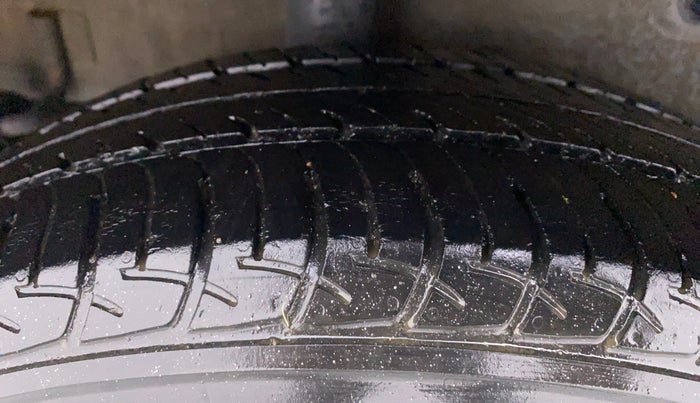 2018 Maruti Celerio ZXI D, Petrol, Manual, 57,789 km, Right Rear Tyre Tread