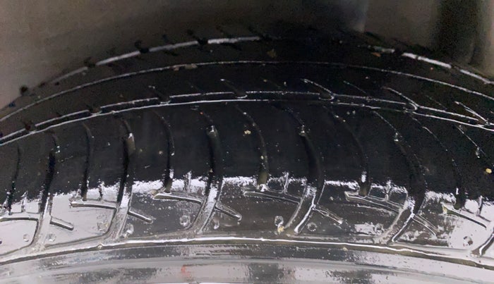 2018 Maruti Celerio ZXI D, Petrol, Manual, 57,789 km, Left Rear Tyre Tread