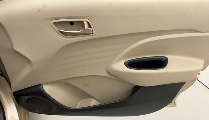 2019 Hyundai NEW SANTRO SPORTZ AMT, Petrol, Automatic, 24,697 km, Driver Side Door Panels Control