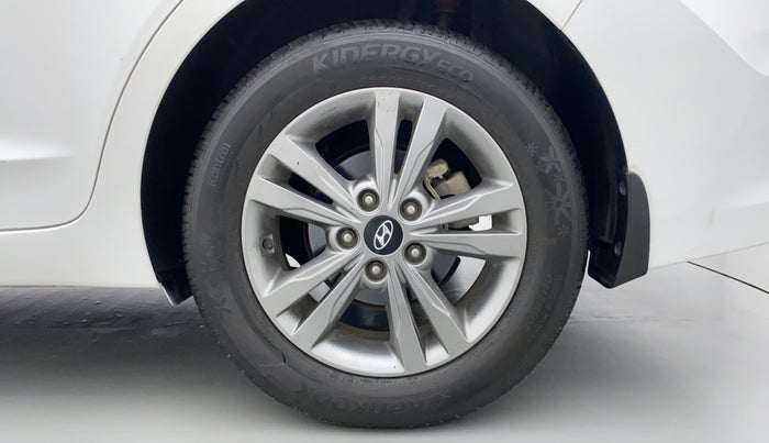 2019 Hyundai New Elantra 2.0 SX (O) AT, Petrol, Automatic, 11,456 km, Left Rear Wheel