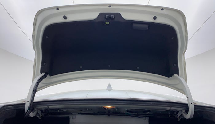 2019 Hyundai New Elantra 2.0 SX (O) AT, Petrol, Automatic, 11,456 km, Boot Door Open