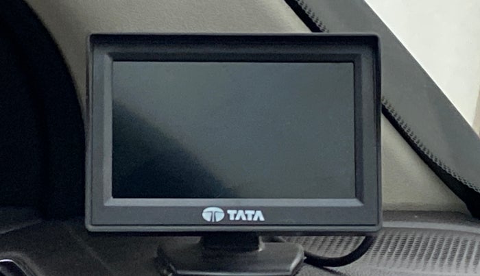 2015 Tata Bolt XM REVOTRON, Petrol, Manual, 40,005 km, Infotainment system - Reverse camera not working