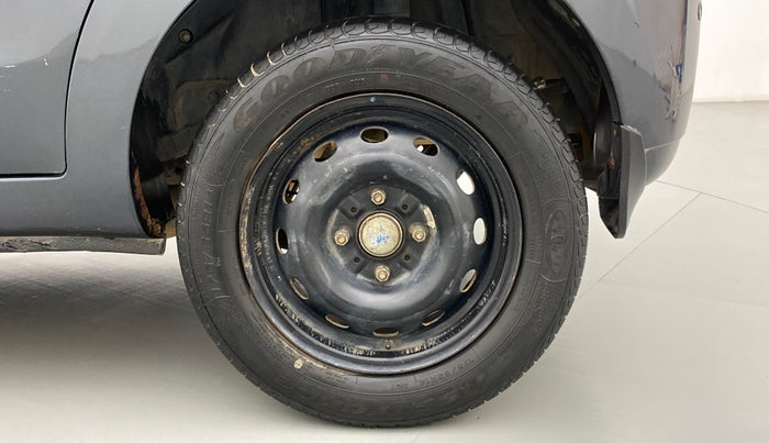 2015 Tata Bolt XM REVOTRON, Petrol, Manual, 40,005 km, Left Rear Wheel