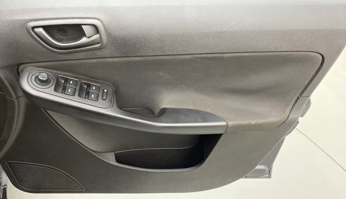 2015 Tata Bolt XM REVOTRON, Petrol, Manual, 40,005 km, Driver Side Door Panels Control