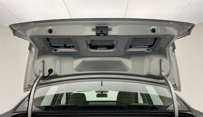 2017 Volkswagen Ameo COMFORTLINE 1.2, Petrol, Manual, 23,292 km, Boot Door Open