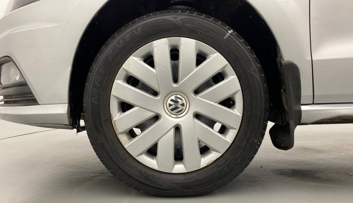 2017 Volkswagen Ameo COMFORTLINE 1.2, Petrol, Manual, 23,292 km, Left Front Wheel