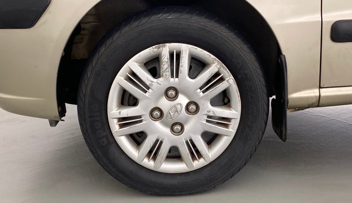 2010 Hyundai Santro Xing GLS, Petrol, Manual, 45,401 km, Left Front Wheel
