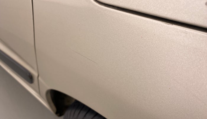 2010 Hyundai Santro Xing GLS, Petrol, Manual, 45,401 km, Left quarter panel - Minor scratches
