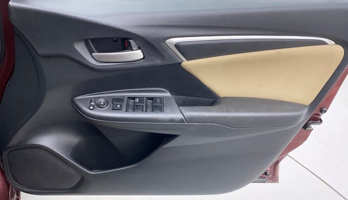 2016 Honda Jazz 1.2 V AT, Petrol, Automatic, 35,031 km, Driver Side Door Panels Control