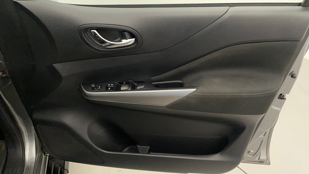 2021 Nissan Navara St (4x4), Automatic, 38528 km, Speaker View