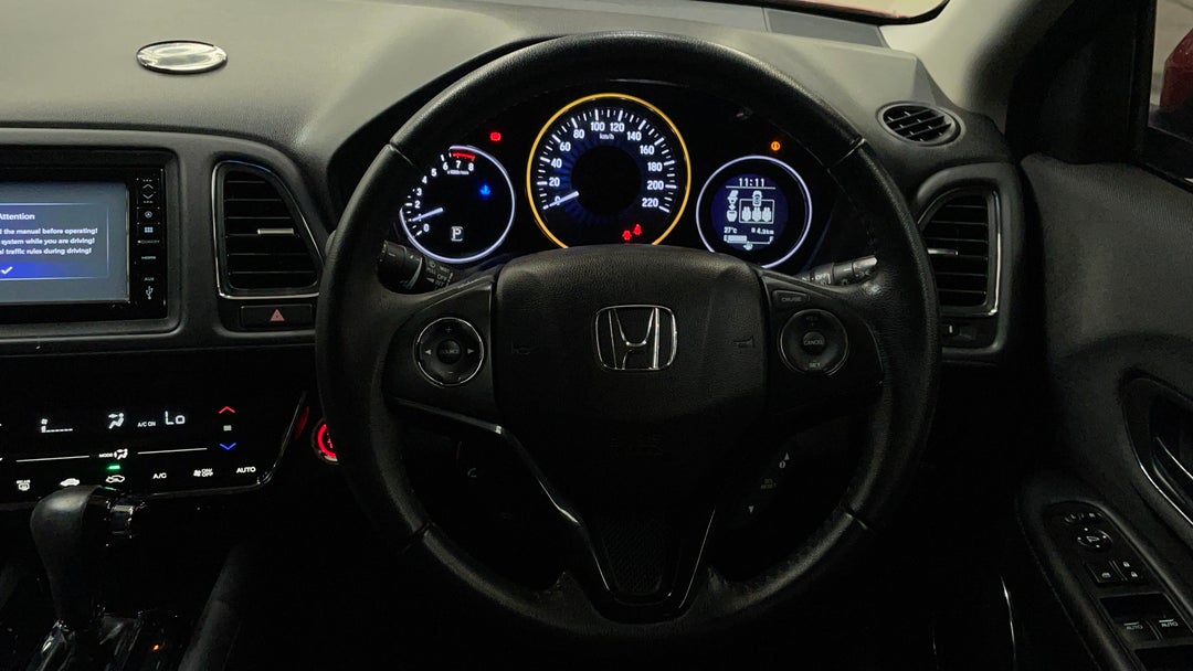 2020 Honda HR-V Vti-s, Automatic, 108297 km, Steering Wheel Close-up