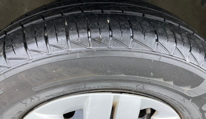 2019 Maruti Alto LXI, Petrol, Manual, 11,577 km, Right Front Tyre Tread